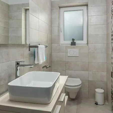 Дом отдыха Beautiful Home In Brecevici *