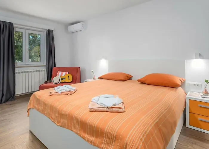 Stunning In Vikendica Brecevici