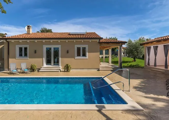 Stunning In Vikendica *